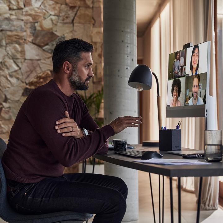 Immagine prodotto HP EliteOne 840 G9 All-in-One Touchscreen PC, 60,5 cm (23.8"), Full HD, Intel® Core™ i7, 32 GB (Intel Core i7-14700, 32 GB, 1000 GB)