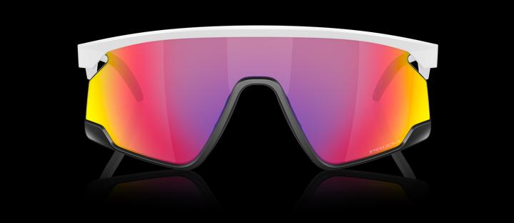 Produktbild Oakley Bxtr (Matte White, matte white-sapphire)