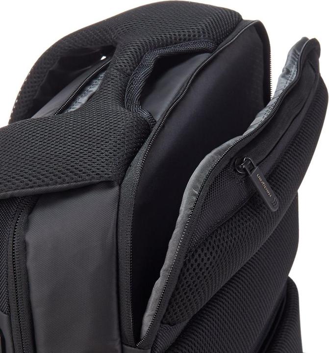 Actual product image Hedgren Rail - Laptoprucksack 15,4" RFID mit Regenhülle (23.90 l)