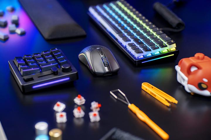 Actual product image Glorious Model O 2 (Wireless, Cable)