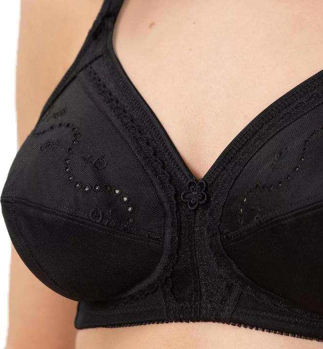 Actual product image Triumph Doreen + Cotton 01 N (105 E, Single pack)