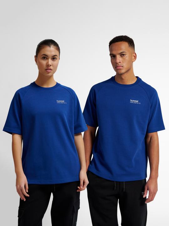 Actual product image hummel hml TECH LOOSE T-SHIRT (S)