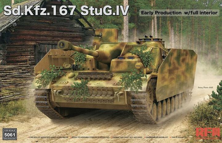 Produktbild Rye Field Model Sd.Kfz.167 StuG.IV Early Production w/full interior & workable track links