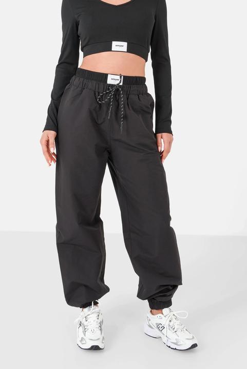Produktbild Sixth June Nylon-Jogginganzug mit doppeltem Gürtel (M)