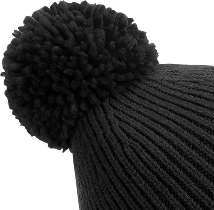 Image du produit Beechfield Bonnet à pompon en tricot à côtes Engineered (Taille unique)