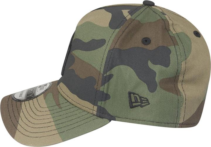 Actual product image New Era 9Forty Snapback Trucker Cap - New York Yankees camo