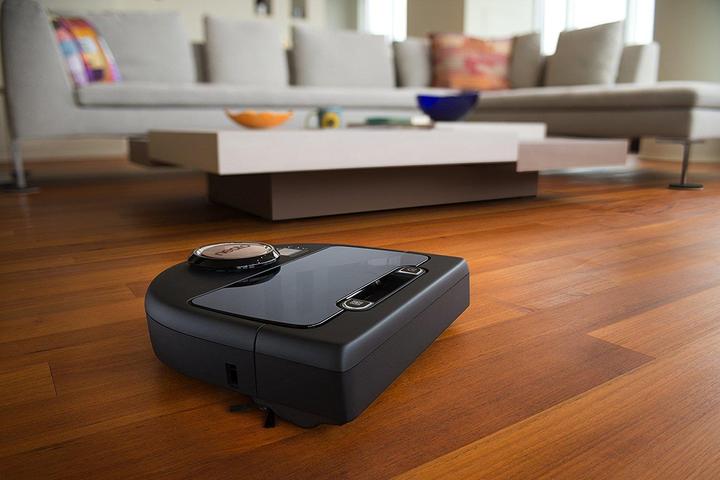 Actual product image Neato Botvac Connected (Robot vacuum)