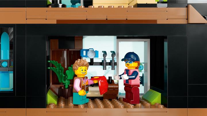 Actual product image LEGO Winter sports park (60366, LEGO City)
