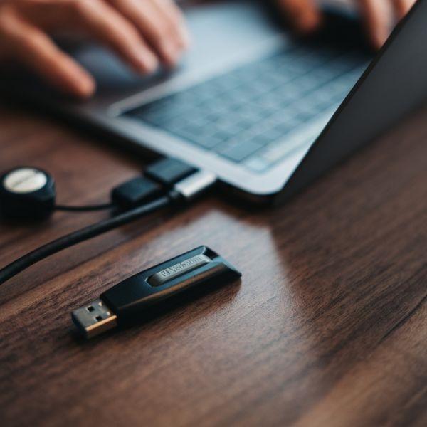 Productafbeelding Verbatim USB-stick V3 16GB (16 GB, USB-A, USB 3.0)