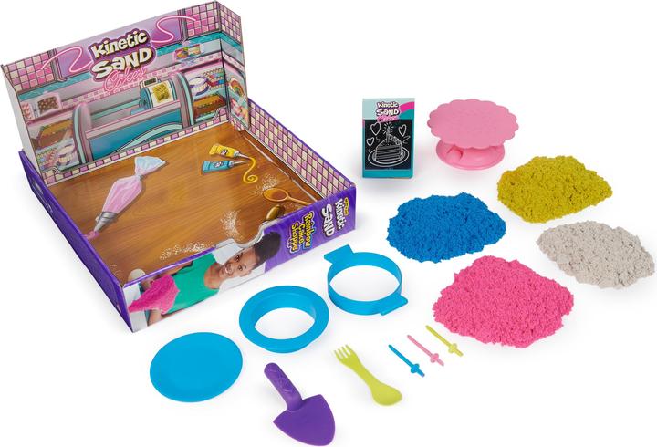 Actual product image Spin Master Kinetic Sand, Rainbow Cake Shoppe, 680 g de sable jaune, rose, bleu et blanc parfumé à la vanille, 1