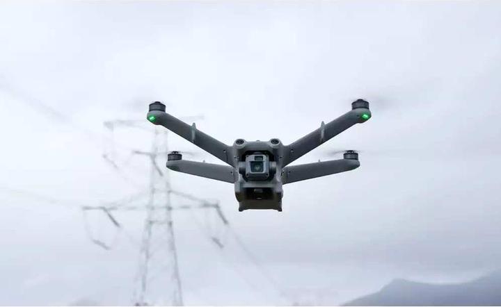 Produktbild DJI Matrice 3D (50 min, 544 g, 20 Mpx)