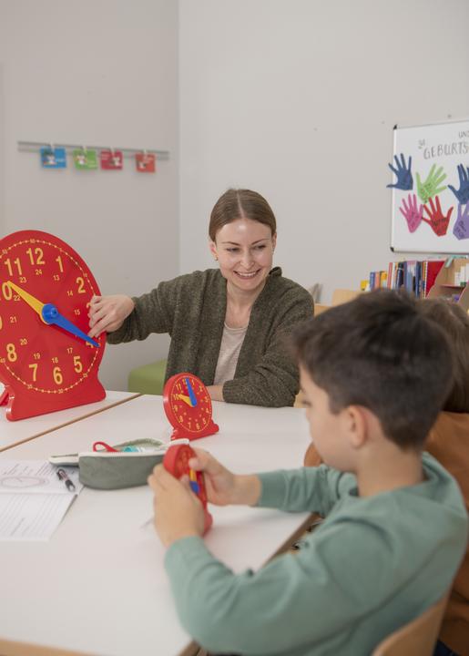 Produktbild Betzold Grosses Klassen-Set Uhren (Deutsch)