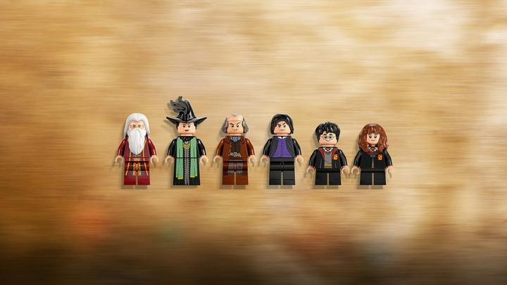 Image du produit LEGO Poudlard : le bureau de Dumbledore (76402, LEGO Harry Potter)