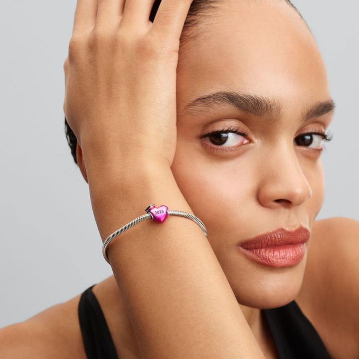 Produktbild Pandora Abschluss 2025 Herzanhänger (Silber 925, Emaille)
