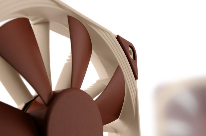 Produktbild Noctua NF-F12 5V (120 mm, 1 x)