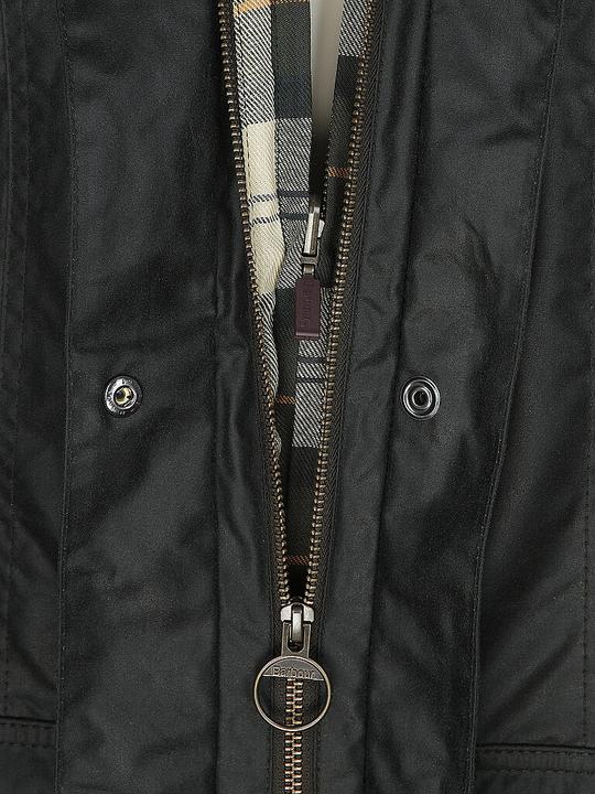 Actual product image Barbour Beadnell Wax Jacket (46)
