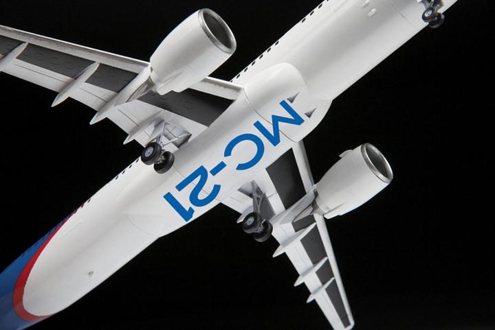 Produktbild 1:144 Irkut MS-21-300 Verkehrsflugzeug