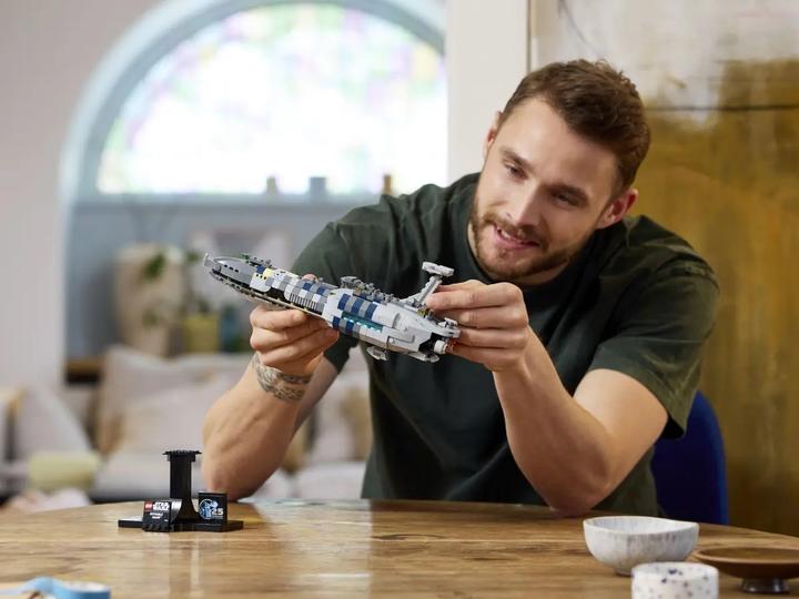Produktbild LEGO Invisible Hand (75377, LEGO Star Wars)