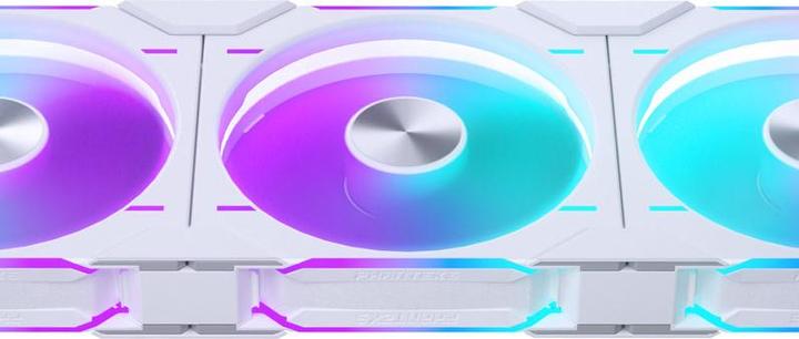 Actual product image Phanteks D30 Reverse Airflow D-RGB (140 mm, 1 x)