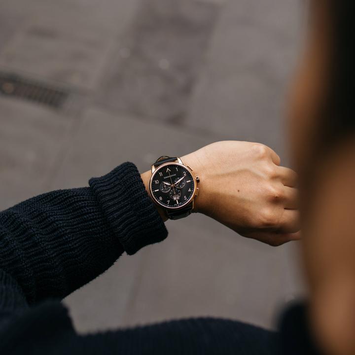 Actual product image Cornavin Big Date CO.BD.06.L (Analogue wristwatch, 43 mm)