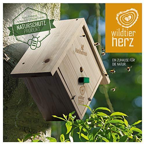 Actual product image Wildtier Herz Bumblebee hotel to hang (Bumblebees)