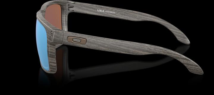 Actual product image Oakley Holbrook XL