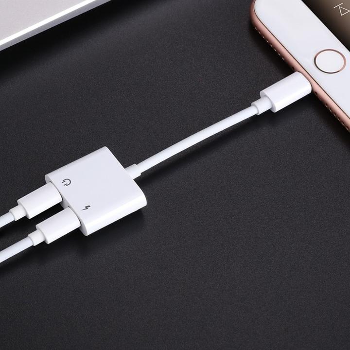 Actual product image Joyroom Headphone Adapter (Lightning, 2 x Lightning)