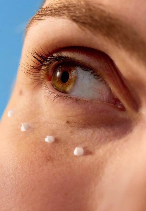 Actual product image NIVEA Anti-dark circles under the eyes (Crème, 15 ml, Day + Night)