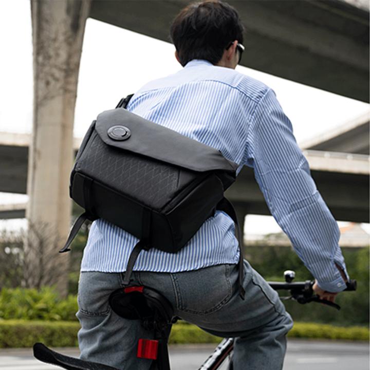 Immagine prodotto VSGO Black Snipe Camera Messenger Bag 6L (Borsa a tracolla per fotocamera, 6 l)