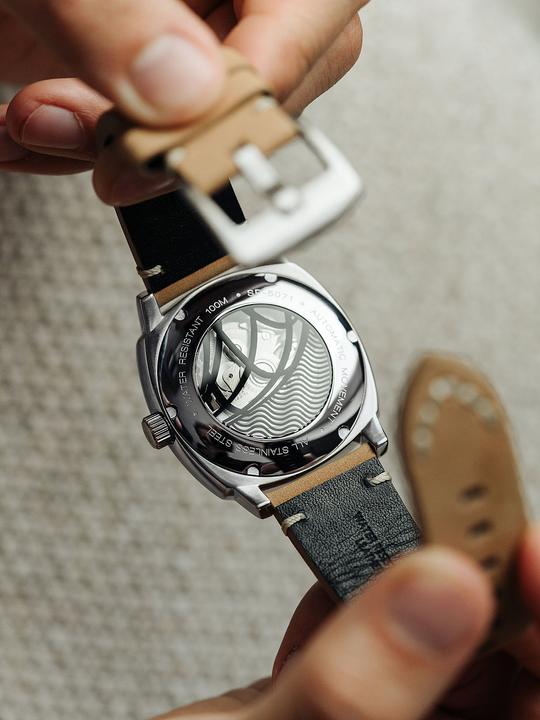Actual product image Spinnaker SP-5071-01 Hull Automatic 42mm 10ATM (42 mm)
