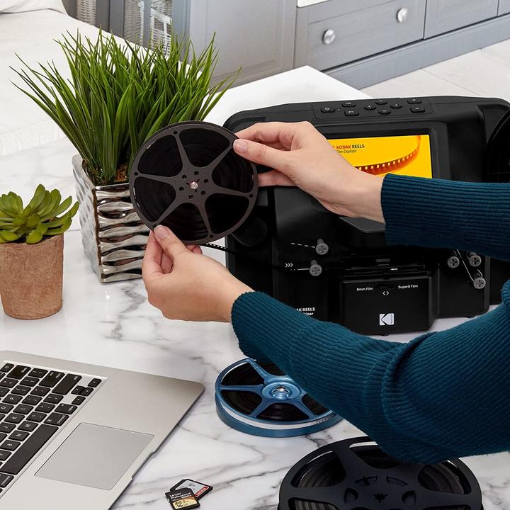 Actual product image Kodak Reel's Super 8mm Film Digitizer (Slide Viewer)