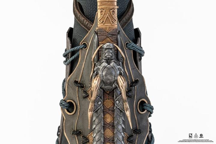 Actual product image Pure Arts Assassin's Creed Naoe Hidden Blade
