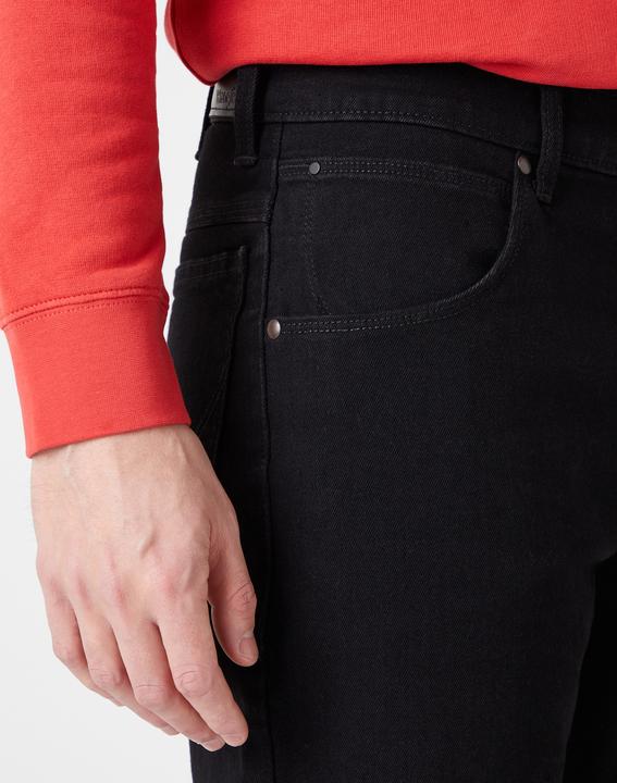 Actual product image Wrangler Authentic Straight (W40/L32)