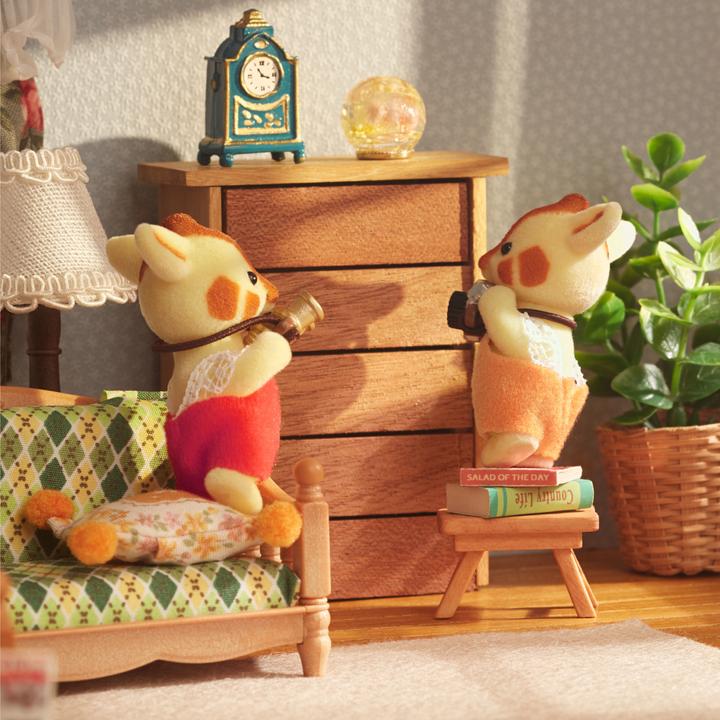 Actual product image Sylvanian Families Giraffe