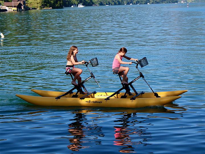 Produktbild Smartbox Wasserbike-Tour auf dem Vierwaldstättersee mit Barbecue für 2 Personen (2 Pers.)