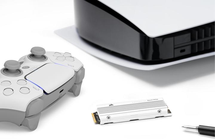 Actual product image Corsair MP600 PRO LPX (1000 GB, M.2 2280)