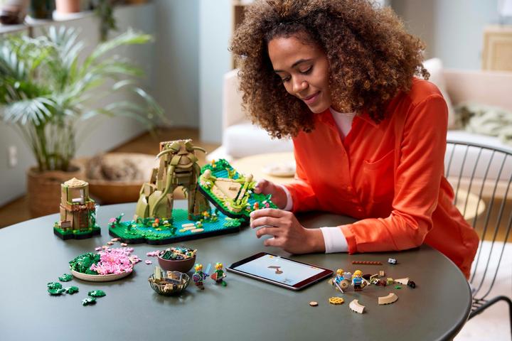 Actual product image LEGO The Legend of Zelda - Deku Tree 2-in-1 (77092, LEGO The Legend of Zelda)