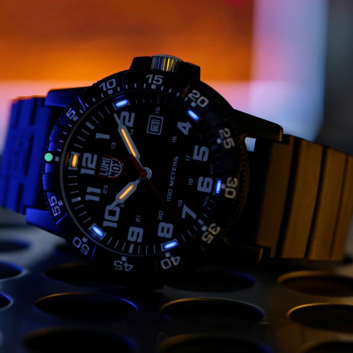 Produktbild Luminox Leatherback Sea Turtle Giant 0320 Series (Analoguhr, Swiss Made, 44 mm)
