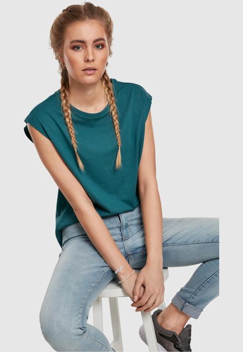Actual product image Urban Classics Ladies Basic Shaped Tee (4XL)