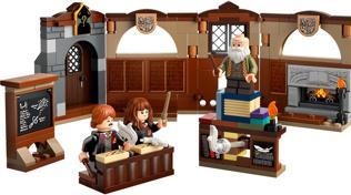 Immagine prodotto LEGO Schloss Hogwarts: Zauberkunstunterricht (76442, LEGO Harry Potter)