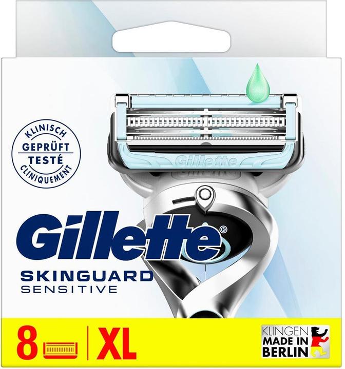 Actual product image Gillette SkinGuard Sensitive (8 x)