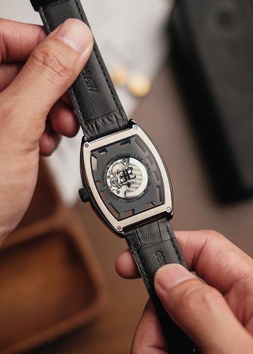 Actual product image Thomas Earnshaw ES-8111-04 Men's watch Holborn Skeleton Automatic 40mm 5ATM (Watch with gemstone)