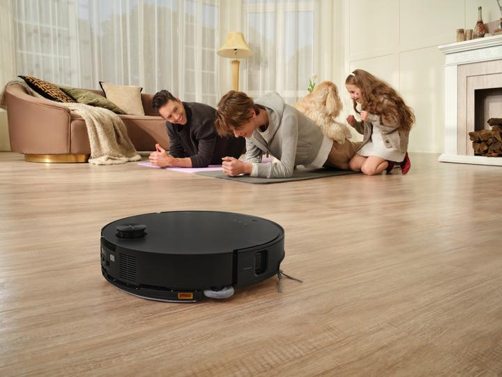 Actual product image Roborock Saros 10 (Vacuum mopping robot)