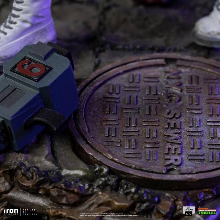 Actual product image Iron Studios Teenage Mutant Ninja Turtles Art Scale Statue 1/10 April O'Neal 19 cm