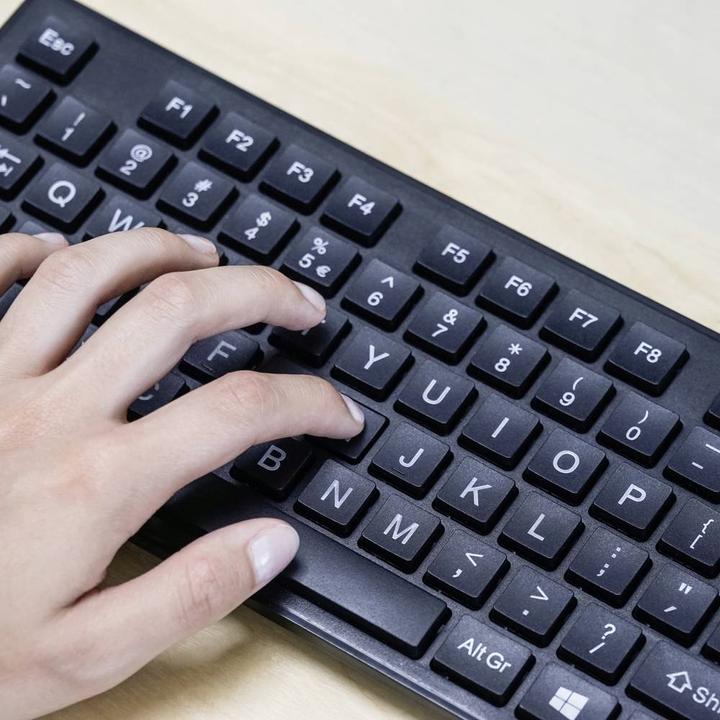 Produktbild Perixx PERIBOARD-117 P DE B PS2 Tastatur Deutsch, QWERTZ Schwarz (DE, Kabelgebunden)