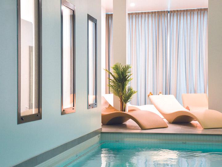 Produktbild Smartbox Für eine aussergewöhnliche Mama: Entspannung pur mit Spa-Zugang oder Massage (1 Pers.)