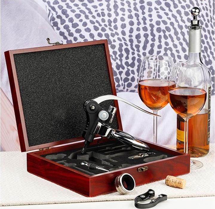 Actual product image Childhome Gift set wine in wooden box 10 pieces (Drip ring, Wine stopper, Wine pourer, Wine thermometer)