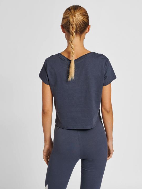 Actual product image hummel Legacy Woman Cropped T-Shirt (M)