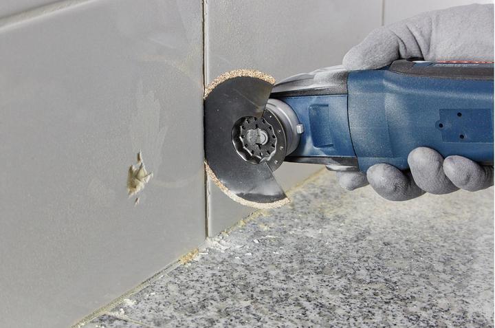 Immagine prodotto Bosch Professional Zubehör Lama a segmenti Starlock Carbide-RIFF a taglio stretto ACZ 70 RT5, 70 mm