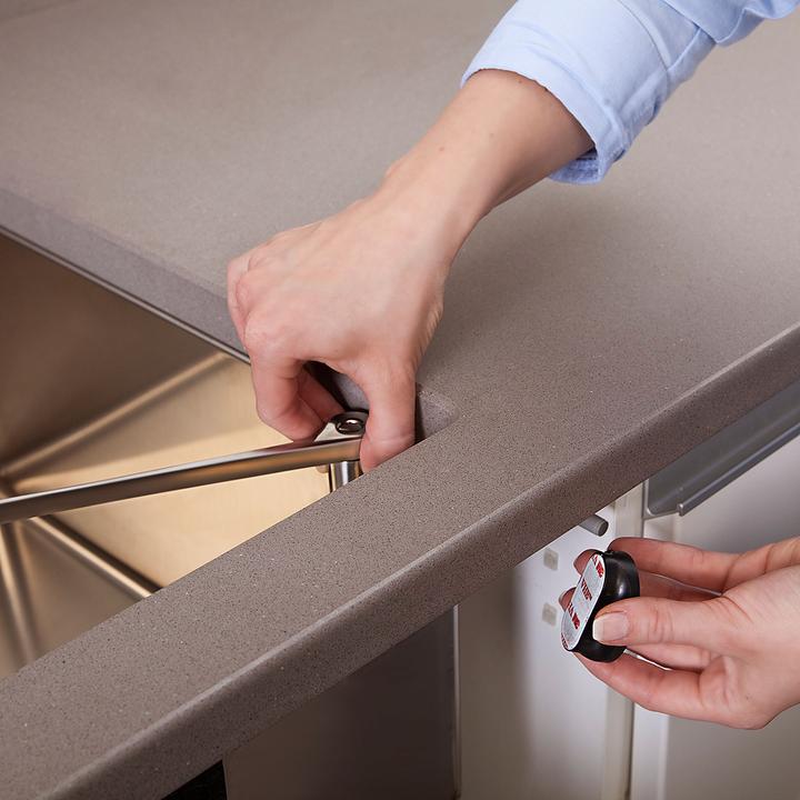 Actual product image Magisso Magnetic Kitchen Cloth Holder